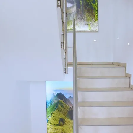 Hotel X-hotel
